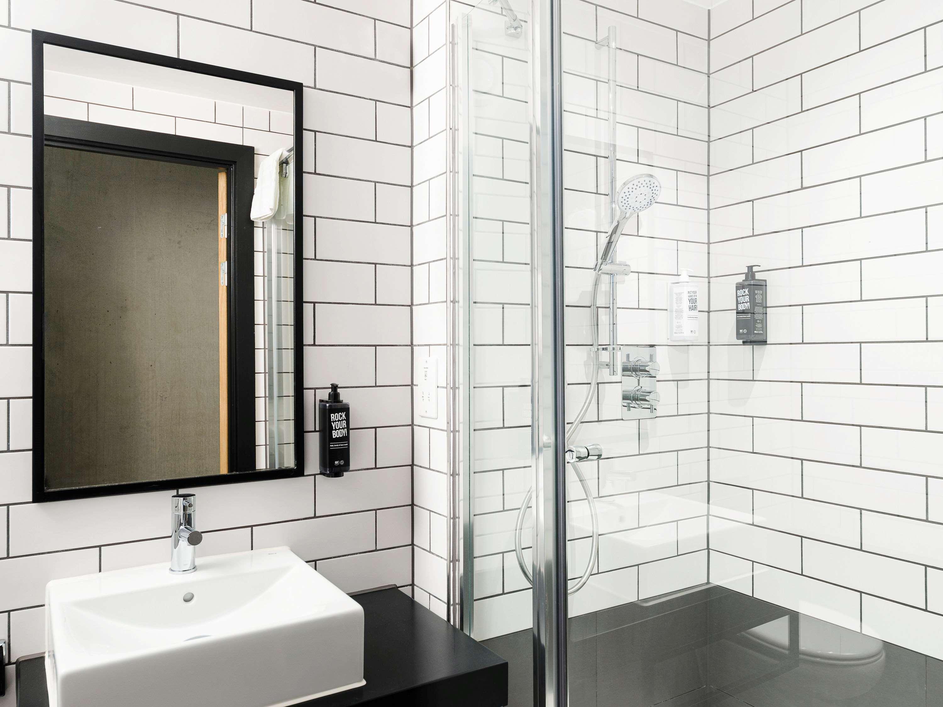 Ibis Bridgwater, M5 Jct23 3*